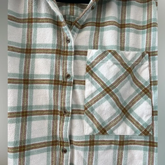 Aerie Plaid Flannel Button Up Sz Medium - Picture 2 of 7